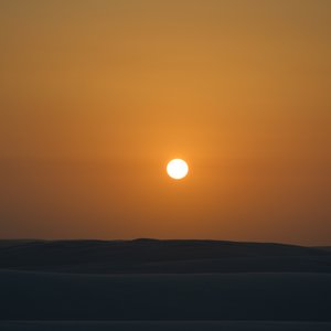 [Translate to Deutsch:] zonsondergang Lencois Maranhenses Brazilie