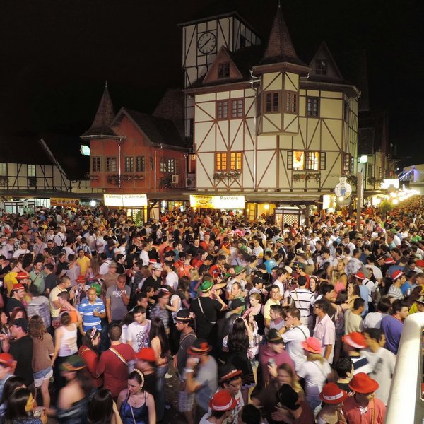 Blumenau Oktoberfest Brasilien