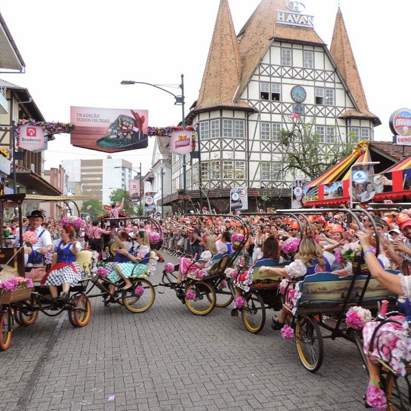 Blumenau Oktoberfest Brasilien